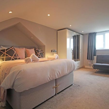 Queens Road - Luxury Spacious Home In Chester Christleton Exterior foto